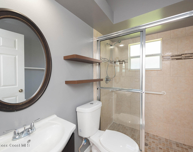 7033 Hammock Trace Drive - Photo Thumbnail 13