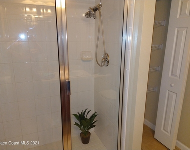 490 Bismarck Way - Photo Thumbnail 20
