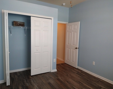 490 Bismarck Way - Photo Thumbnail 21