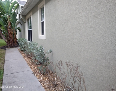490 Bismarck Way - Photo Thumbnail 28