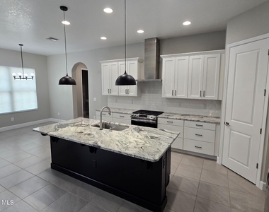 8416 Lyside Drive - Photo Thumbnail 2