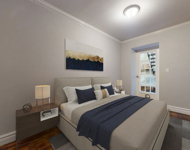 West 14 Street - Photo Thumbnail 4
