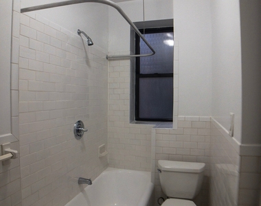 West 72 Street - Photo Thumbnail 3