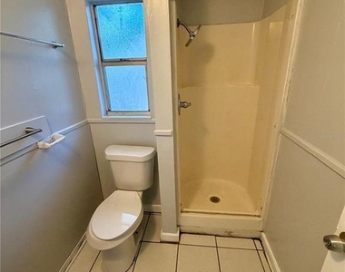 908 Beverly Avenue - Photo Thumbnail 7