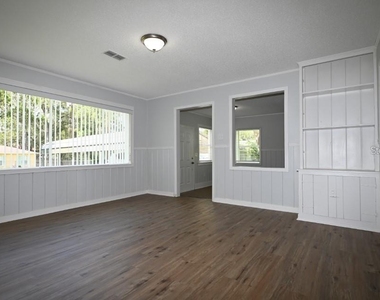 36921 Church Avenue - Photo Thumbnail 10