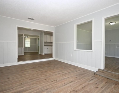 36921 Church Avenue - Photo Thumbnail 4