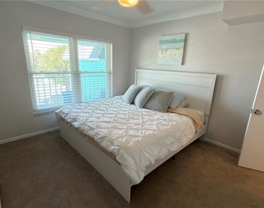 680 71st Avenue - Photo Thumbnail 11