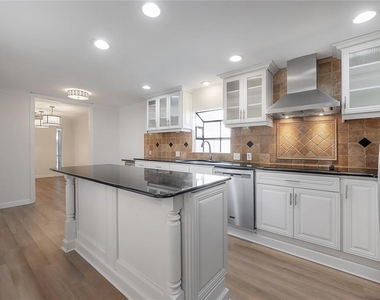 5026 Cypress Trace Drive - Photo Thumbnail 10