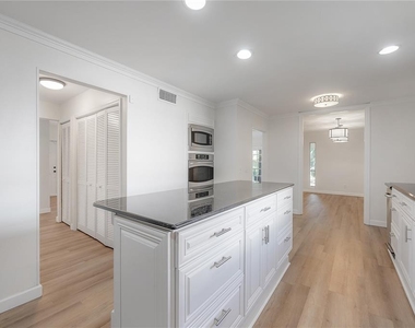 5026 Cypress Trace Drive - Photo Thumbnail 9