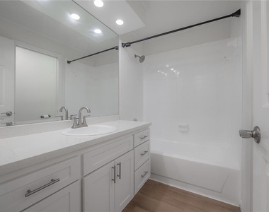 5026 Cypress Trace Drive - Photo Thumbnail 18