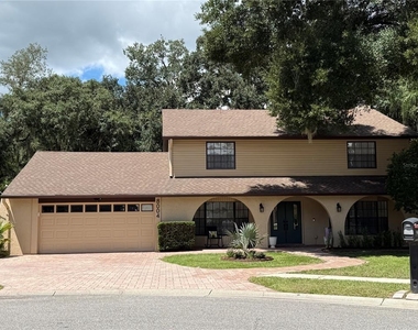 8004 Beltrees Court - Photo Thumbnail 18