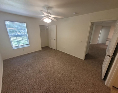 36027 Deer Creek Drive - Photo Thumbnail 14