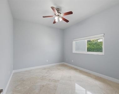 501 Manisha Place - Photo Thumbnail 18