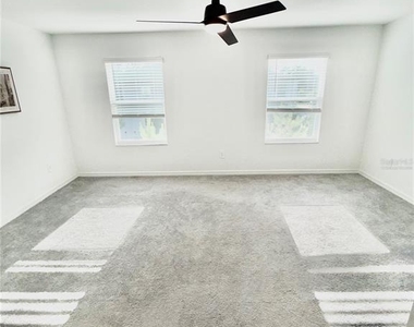 6115 Shiner Street - Photo Thumbnail 7