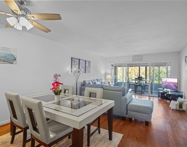 1750 Belleair Forest Drive - Photo Thumbnail 4