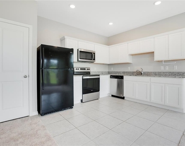 1068 Appleton Street - Photo Thumbnail 4