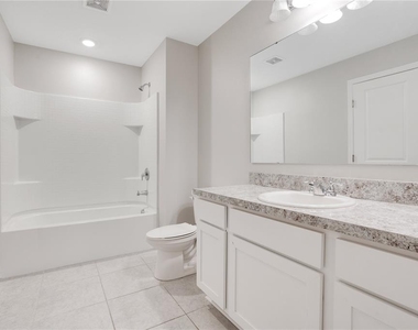 1068 Appleton Street - Photo Thumbnail 15