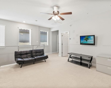 14610 Seton Creek Boulevard - Photo Thumbnail 9