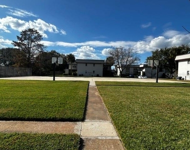 92 Windtree Lane - Photo Thumbnail 6