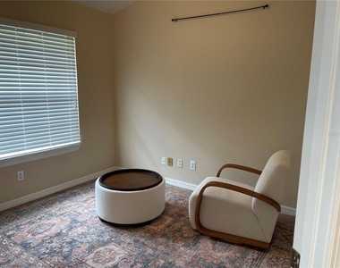 11461 Orange Street - Photo Thumbnail 5