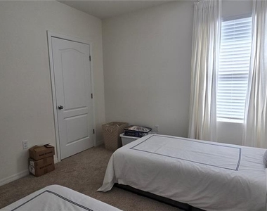 480 Boardwalk Avenue - Photo Thumbnail 19