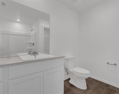 2424 Bevel Lane - Photo Thumbnail 20