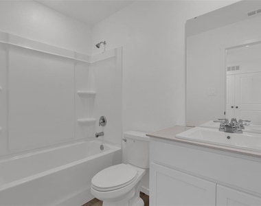2424 Bevel Lane - Photo Thumbnail 19