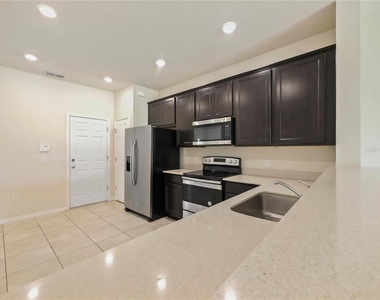 3897 Grassland Drive - Photo Thumbnail 8