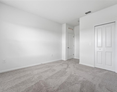 2228 Red Sun Street - Photo Thumbnail 19