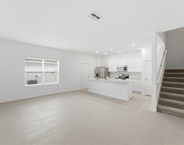 2228 Red Sun Street - Photo Thumbnail 9