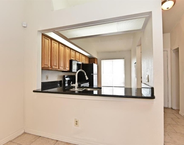 2809 Waxy Willow Lane - Photo Thumbnail 4