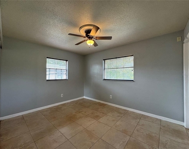 775 Hillview Drive - Photo Thumbnail 9