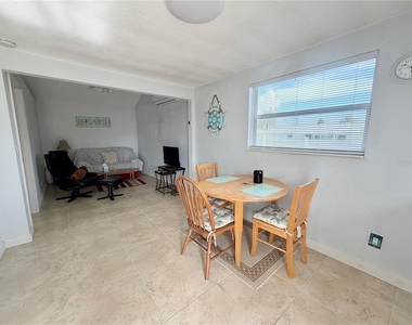 233 Williams Avenue - Photo Thumbnail 5