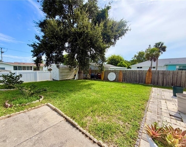 231 Williams Avenue - Photo Thumbnail 12