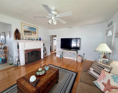 231 Williams Avenue - Photo Thumbnail 5