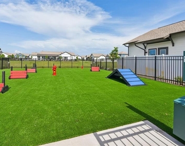 4980 Red Maple Lane - Photo Thumbnail 31
