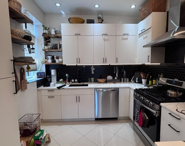 38 Lewis Avenue - Photo Thumbnail 2
