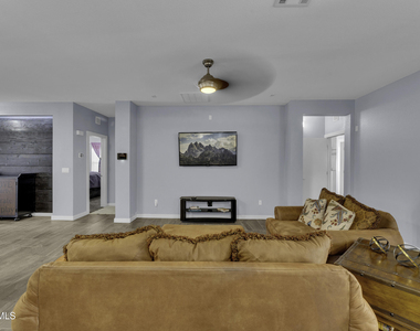 12631 Mark Twain Avenue - Photo Thumbnail 20