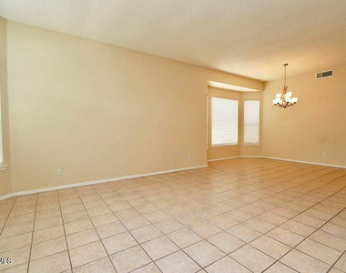 1455 Cherokee Ridge Drive - Photo Thumbnail 3