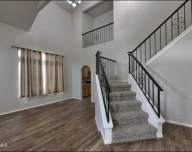 1909 Polly Harris Drive - Photo Thumbnail 8
