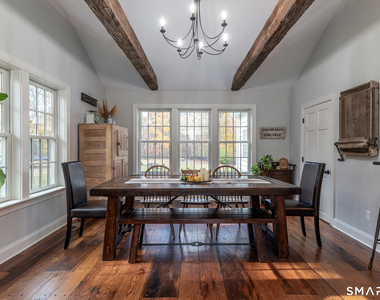 255 Woodbury Road - Photo Thumbnail 4
