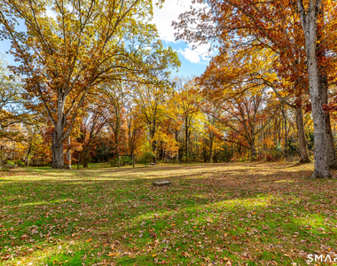 255 Woodbury Road - Photo Thumbnail 21