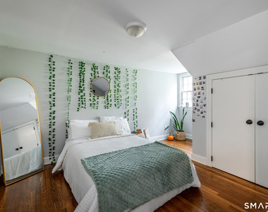 255 Woodbury Road - Photo Thumbnail 15