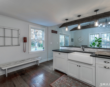 255 Woodbury Road - Photo Thumbnail 10
