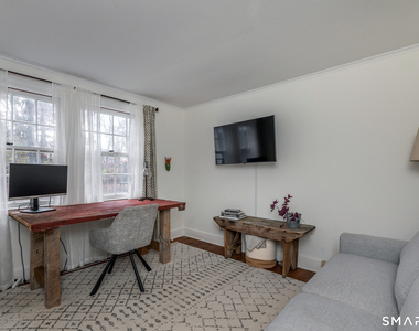 255 Woodbury Road - Photo Thumbnail 11
