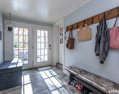 255 Woodbury Road - Photo Thumbnail 17