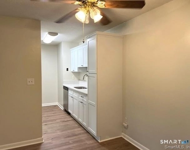 4 Woodland Drive - Photo Thumbnail 6