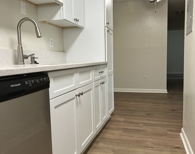 4 Woodland Drive - Photo Thumbnail 15