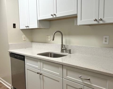 4 Woodland Drive - Photo Thumbnail 8