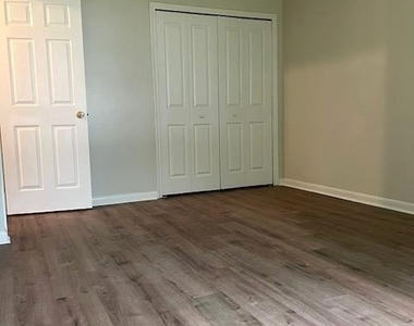 4 Woodland Drive - Photo Thumbnail 15